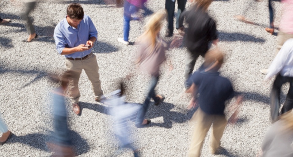 Fomo: o inquietante medo de ficar por fora