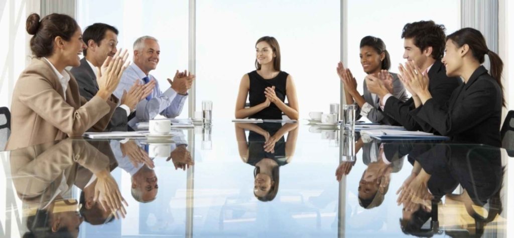 Elas e o mercado: desafios e perspectivas