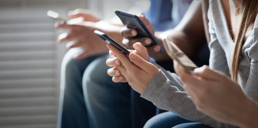 Dasein convida: Thelma M. Teixeira